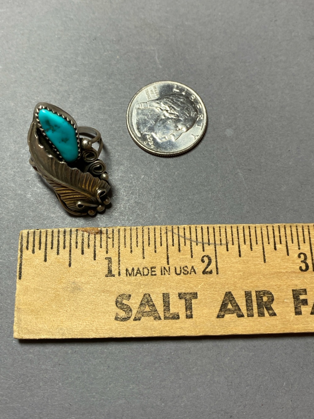 Vintage Navajo sterling silver blue turquoise ring size 8.5 - Picture 2 of 6